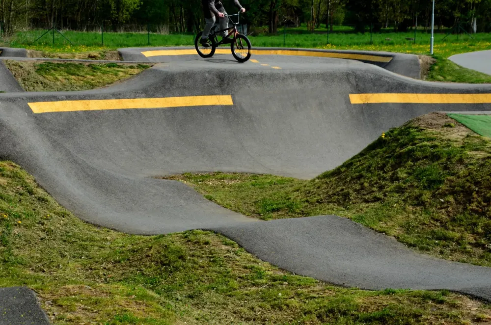Parcours pumptrack à Merville